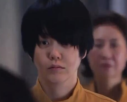 《假面女郎》女主女兒是誰的